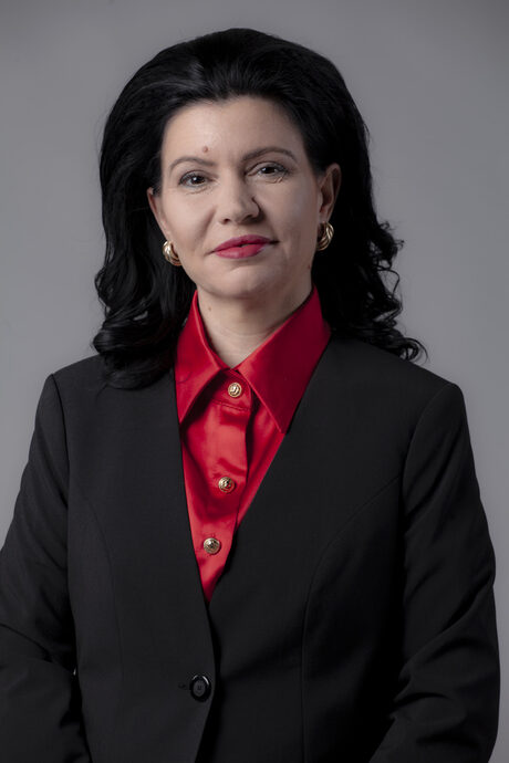 Според сигнал до министър Бойко Рашков, кметът на община Козлодуй Маринела Николова не е била разследвана, въпреки данните за злоупотреби с публични средства.