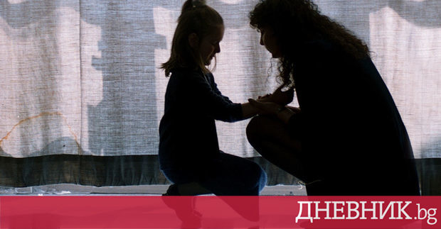 Той е на 10 г Пребит е с точилка и