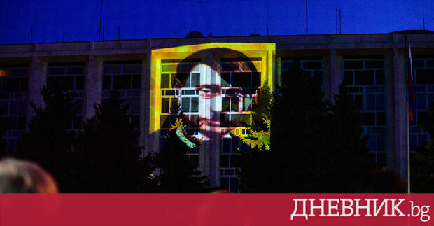 Текстът е препубликуван от Този заради когото Михаил Зигар е