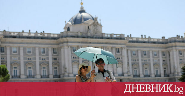 Обществените компании и частният бизнес в Испания ще регулират климатиците