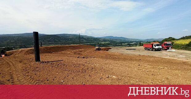 Министерство на околната среда и водите проверява 8 нерекултивирани депа