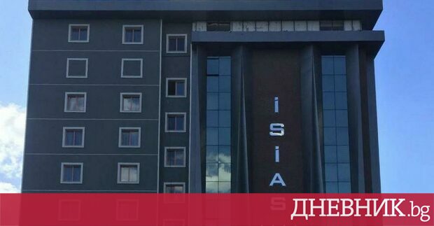 Хотел в турския град Адъяман погреба под развалините си 35