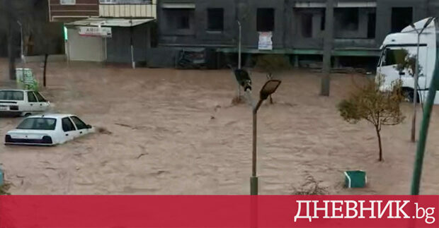 Четиринадесет души загинаха а няколко други са в неизвестност след