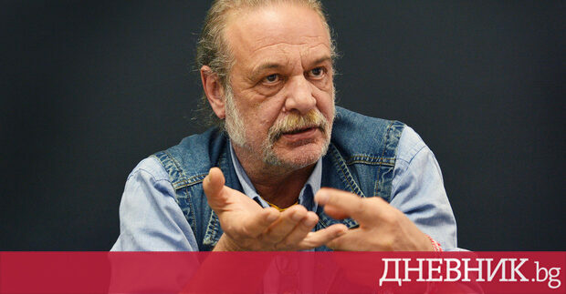 Дневник публикува от блиц интервю с политолога проф Евгений Дайнов