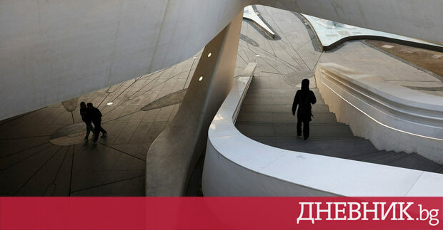 Държавният апарат на Кипър беше изключен във вторник след изтичане