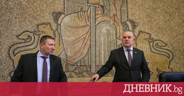 Главният прокурор Иван Гешев е внесъл предложение до Висшия съдебен