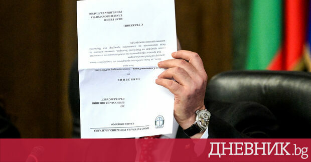 Анализът е препубликуван от Вече нямаме прокуратура чух авторитетно да