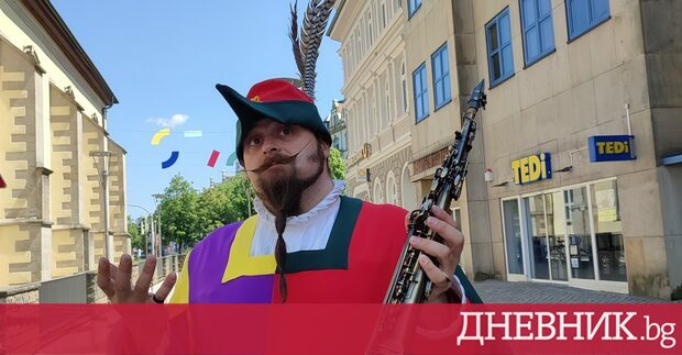 В града се появил ловец с шарено наметало и флейта