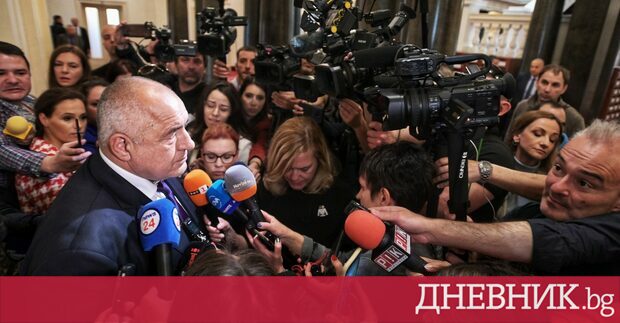 В кулоарите на парламента председателят на ГЕРБ Бойко Борисов обяви