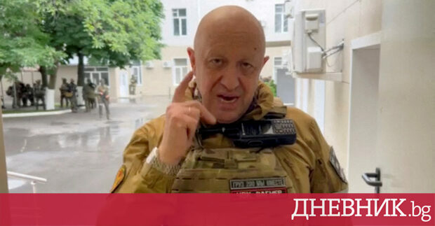 Една трета от руснаците одобряват напълно или по скоро основателя на