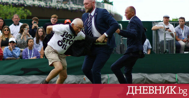 Суматоха и прекъснати мачове на това станаха свидетели зрителите на