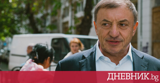 Лични данни на 2 25 млн души са изпратени до редакционната