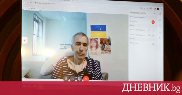 Екип от полски лекари е започнал преглед на бившия президент