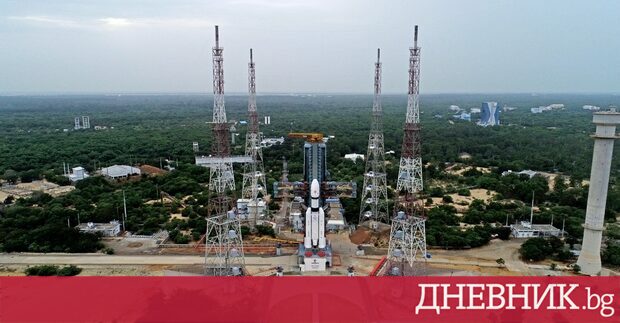 Индийската космическа агенция направи последни приготовления за изстрелването на ракета