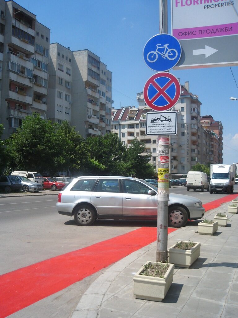 Велоалеята в "Младост" е почти готова, предстои изграждане на нова
