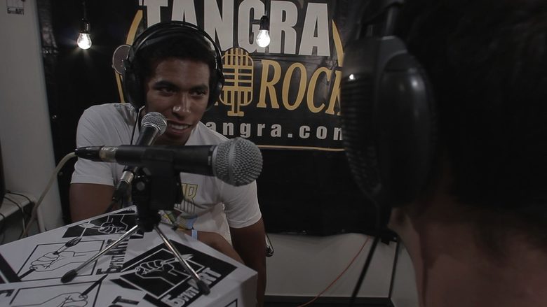 Еди в студиото на БунтART/Tangra Mega Rock. Разговор с Kinty (райтърът предпочита да не позира пред камерата...)<br /> Еди в студиото на БунтART/Tangra Mega Rock. Разговор с Kinty (райтърът предпочита да не позира пред камерата...)<br />