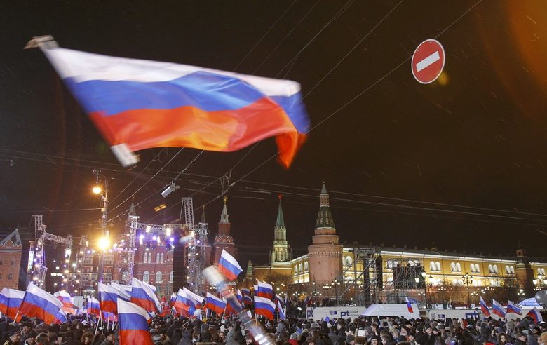 Вече се провежда демонстрация в подкрепа на Путин на Манежния площад близо до Кремъл. Участват около 100 000 души.<br /> Вече се провежда демонстрация в подкрепа на Путин на Манежния площад близо до Кремъл. Участват около 100 000 души.<br />