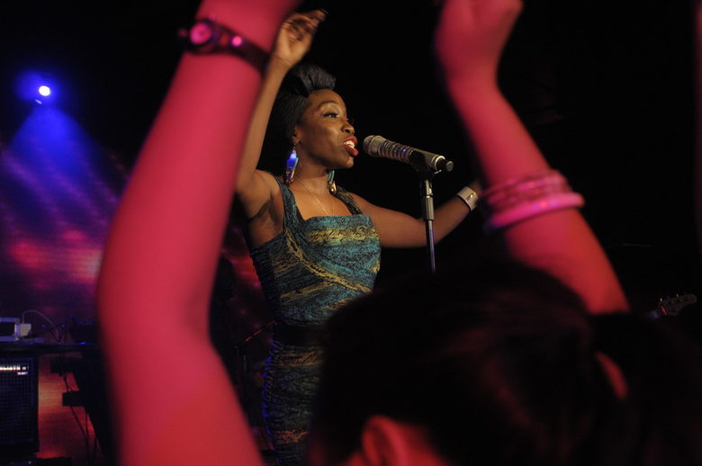 Estelle на 10 май в Sofia Live Club