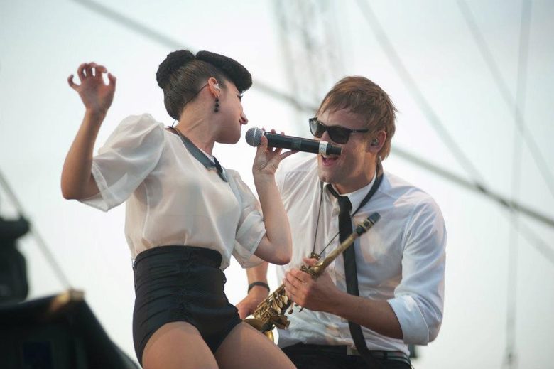 Част от изпълнението на Parov Stelar Band на Elevation 2012