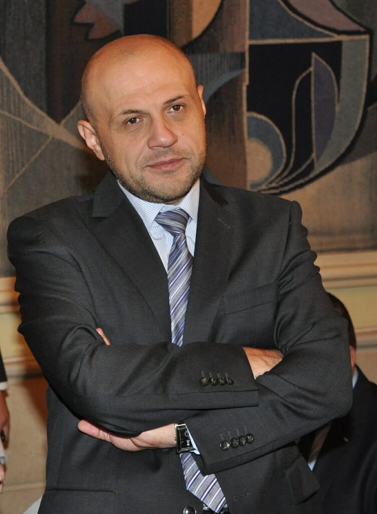 Томислав Дончев Томислав Дончев