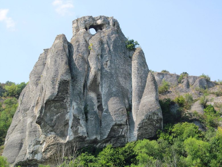 Скален комплекс "Провъртеника", Карлуково
