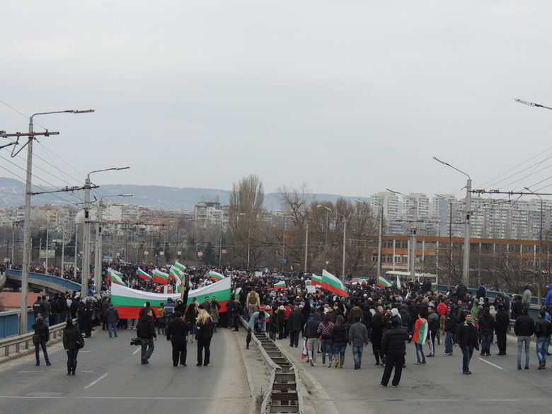 Блокадата на Аспаруховия мост