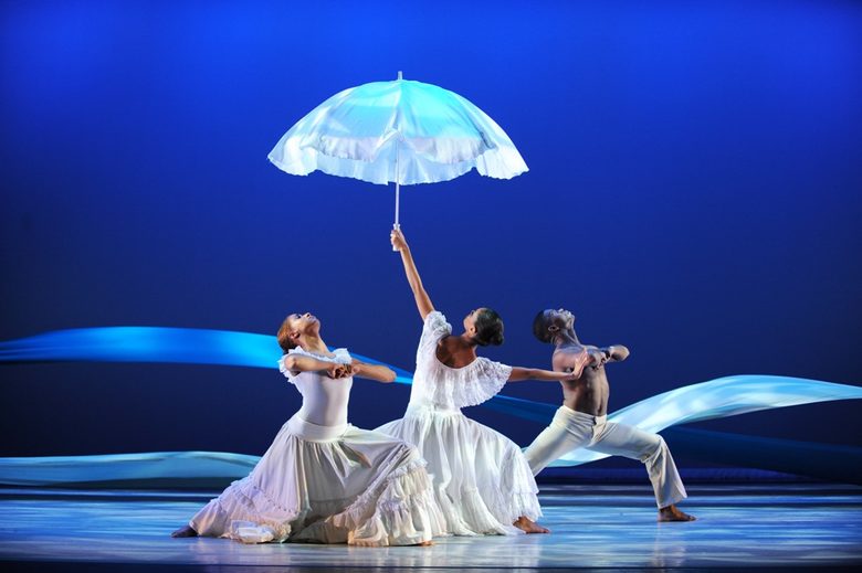 Кадър от спектакъла "Откровения" на Ailey II Кадър от спектакъла "Откровения" на Ailey II