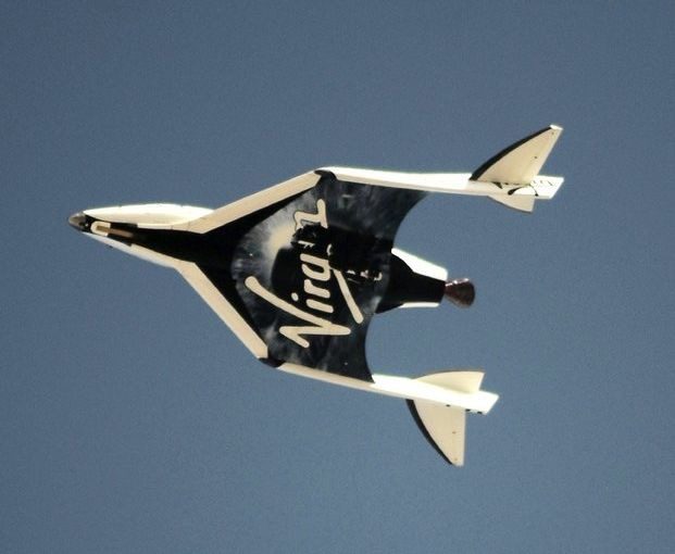 SpaceShipTwo направи успешен опит с ракетен двигател