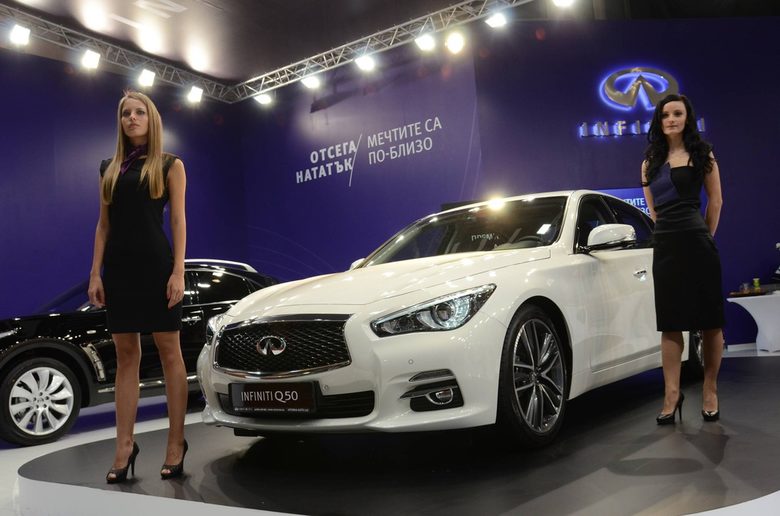 "Инфинити" Q50 дебютира на софийския автосалон