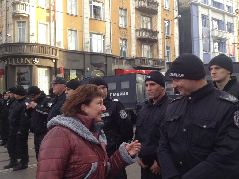На бул. "Мария Луиза" на "Лъвов мост"