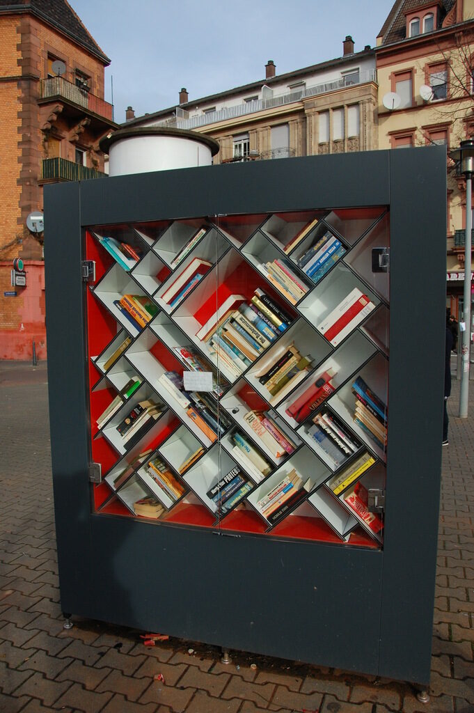Споделяне на книги от ново поколение