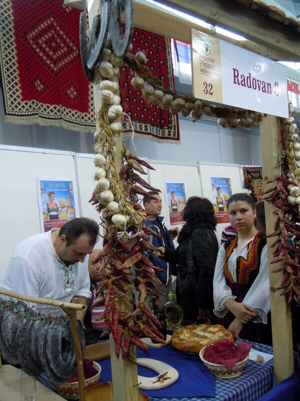 На път: Виагра от Пирот