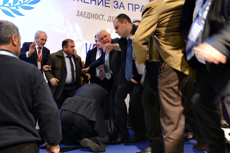 Делегатите при неутрализирането на Октай Енимехмедов