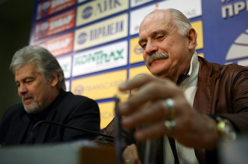 Режисьорът по време на визитата си на София Филм Фест през 2008 г. с тогавашния министър на културата Стефан Данаилов