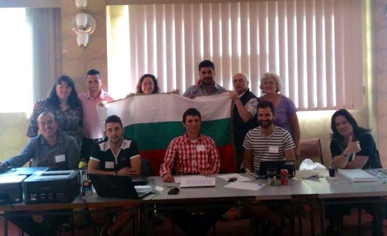 Ентусиазираната комисия в Мелбърн<br />
<strong>Източник:</strong> "Фейсбук" страницата на <a href="https://www.facebook.com/pages/Българи-в-Австралия-Bulgarians-in-Australia/349456108517310?fref=ts" target="_blank">Българите в Австралия</a>
