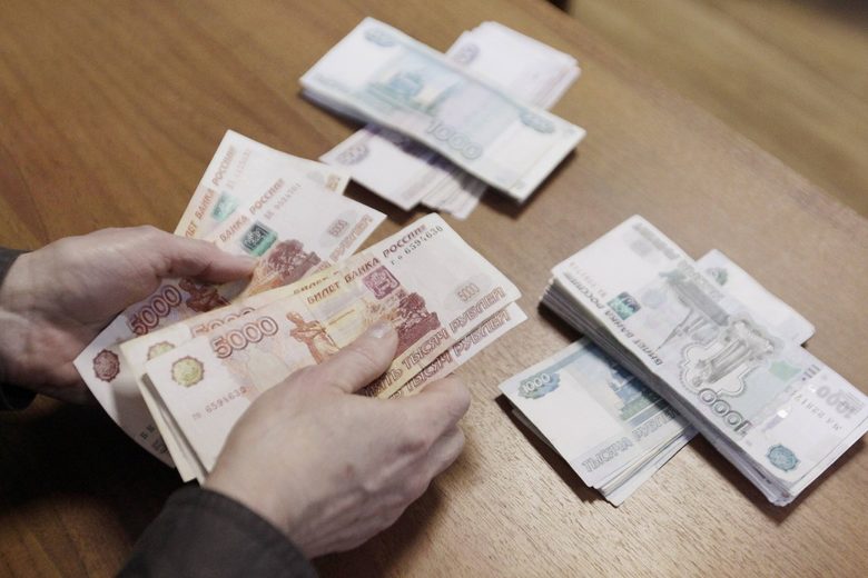 Вицове за кризата: Рубли имаме, пари не останаха Вицове за кризата: Рубли имаме, пари не останаха