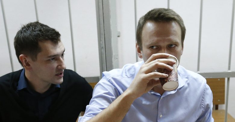 Алексей Навални: В Москва управлява хунта, която краде от всички Алексей Навални: В Москва управлява хунта, която краде от всички