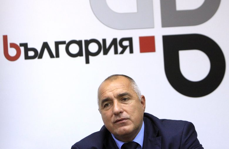Бойко Борисов тази година стана премиер за втори път, след като кабинетът "Орешарски" подаде оставка и се проведоха втори поредни предсрочни парламентарни избори. Бойко Борисов тази година стана премиер за втори път, след като кабинетът "Орешарски" подаде оставка и се проведоха втори поредни предсрочни парламентарни избори.