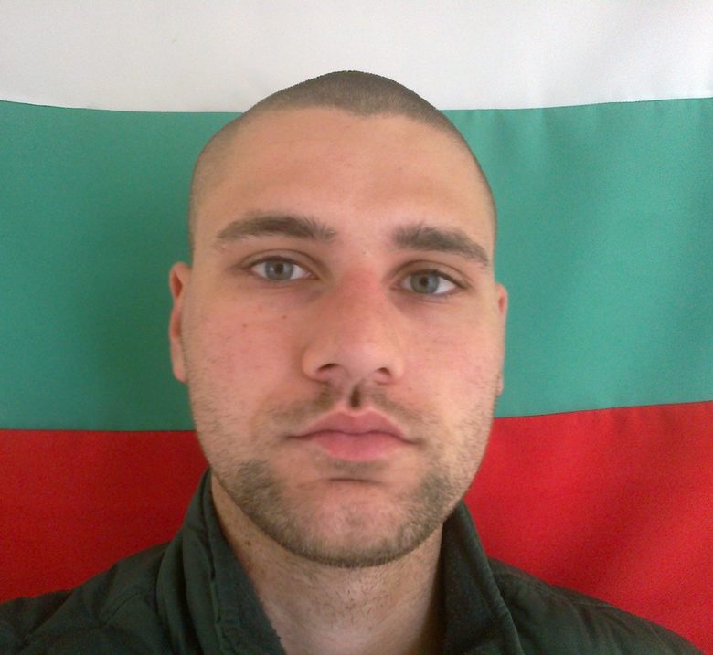 Калоян Георгиев, организатор на кампанията във Фейсбук с искане за оставка на ръкавадството на Областната дирекция на МВР.
Снимката е от публичния профил на Георгиев във Фейсбук.