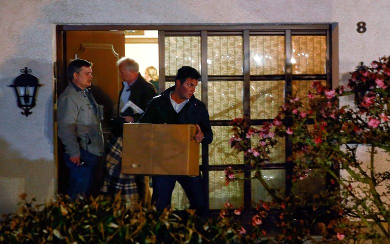 Германската полиция изнася компютри и документи от дома на Андреас Лубиц, които да помогнат да се разберат мотивите зад предполагаемото му самоубийство.