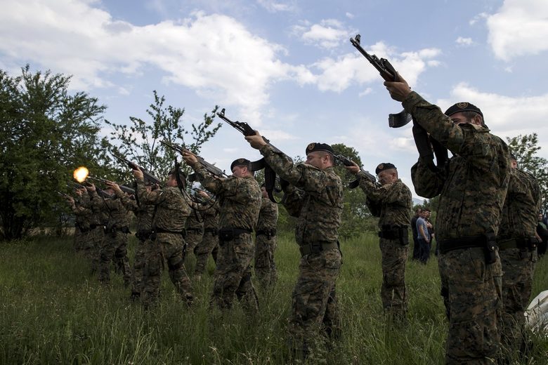 Македонският премиер обяви, че са ликвидирани най-опасните терористи на Балканите