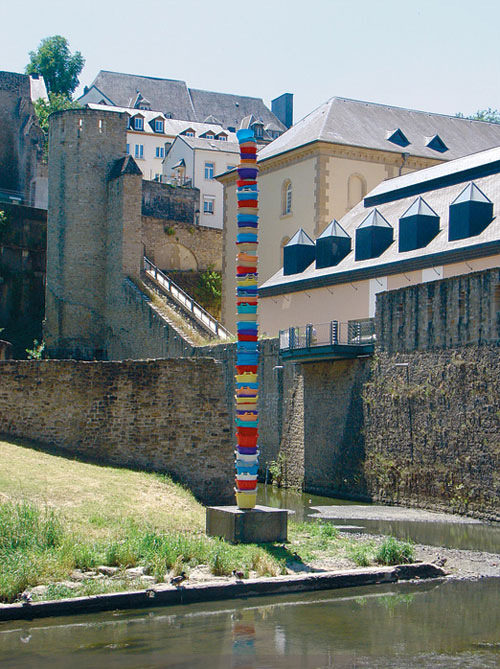 Правдолюб Иванов - "Паметник на незнайната перачка"<br />
Cоurtesy of Casino Luxembourg – Forum d’art contemporain (Казино Люксембург – форум за съвременно изкуство)
