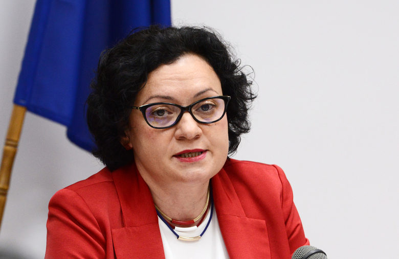 Министърът на екологията модерира дебатът, който се проведе в сградата на МОСВ