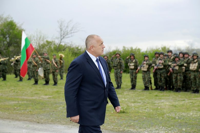 Нови 300 военни ще бъдат изпратени по границите (допълнена)