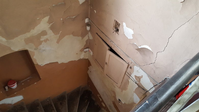 Стълбището в къщата музей на Пейо Яворов