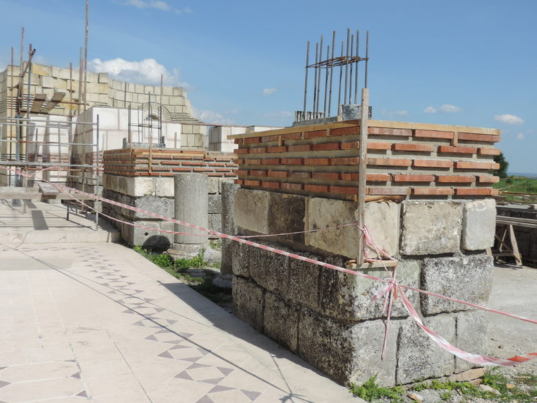 Възстановката на Голямата базилика