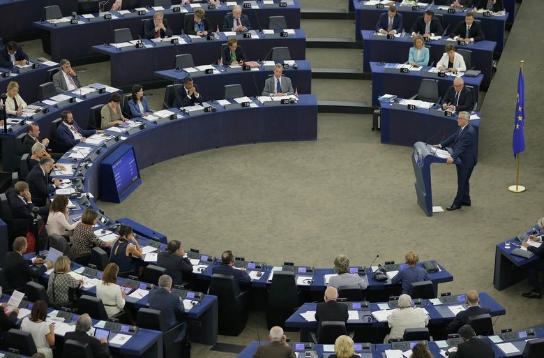 Юнкер предложи удвояване на средствата за инвестиции и повече усилия за колективната отбрана