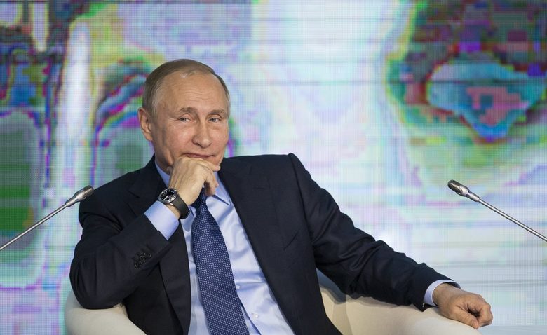 Докато руско-американските отношения се намират в най-ниската си точка след края на Студената война, Тръмп даде да се разбере, че вижда в Русия съюзник, а в президента Владимир Путин приятел и пример за подражание