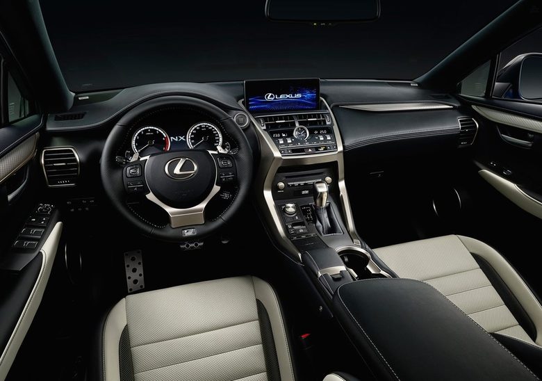"Лексус NX" прибави агресия
