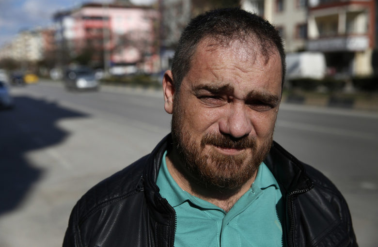 Тарик Мухарам, който е напуснал работата си в Залива, за да се върне да воюва в Сирия.
